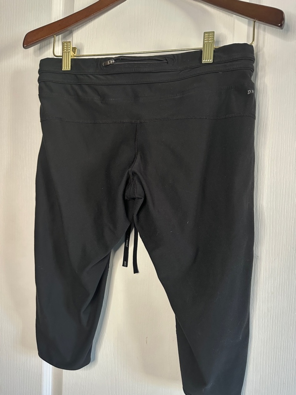 Nike women’s Capri Dri Fit Crop Pants Size Large waist 15” inseam 19” B101 - Picture 6 of 7